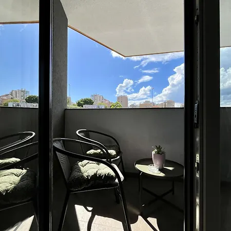 Cesarica * Σπλιτ